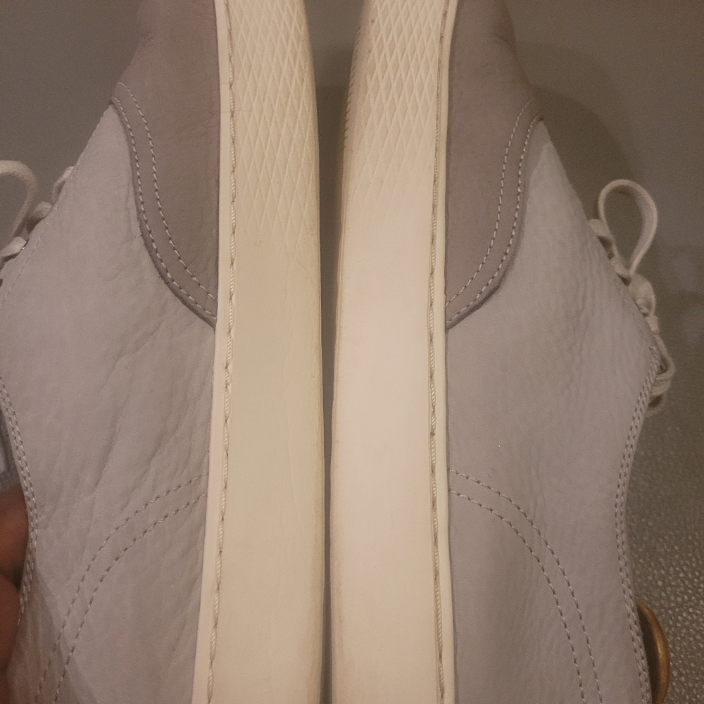 Sneakers - Picture 7 of 11